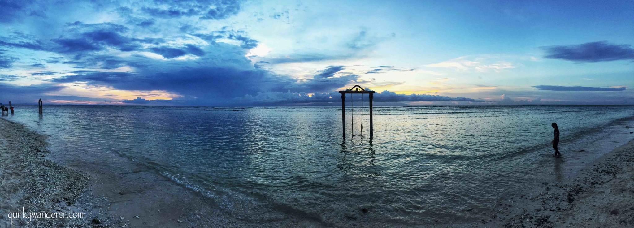 Ombak sunset , gili Trawangan 