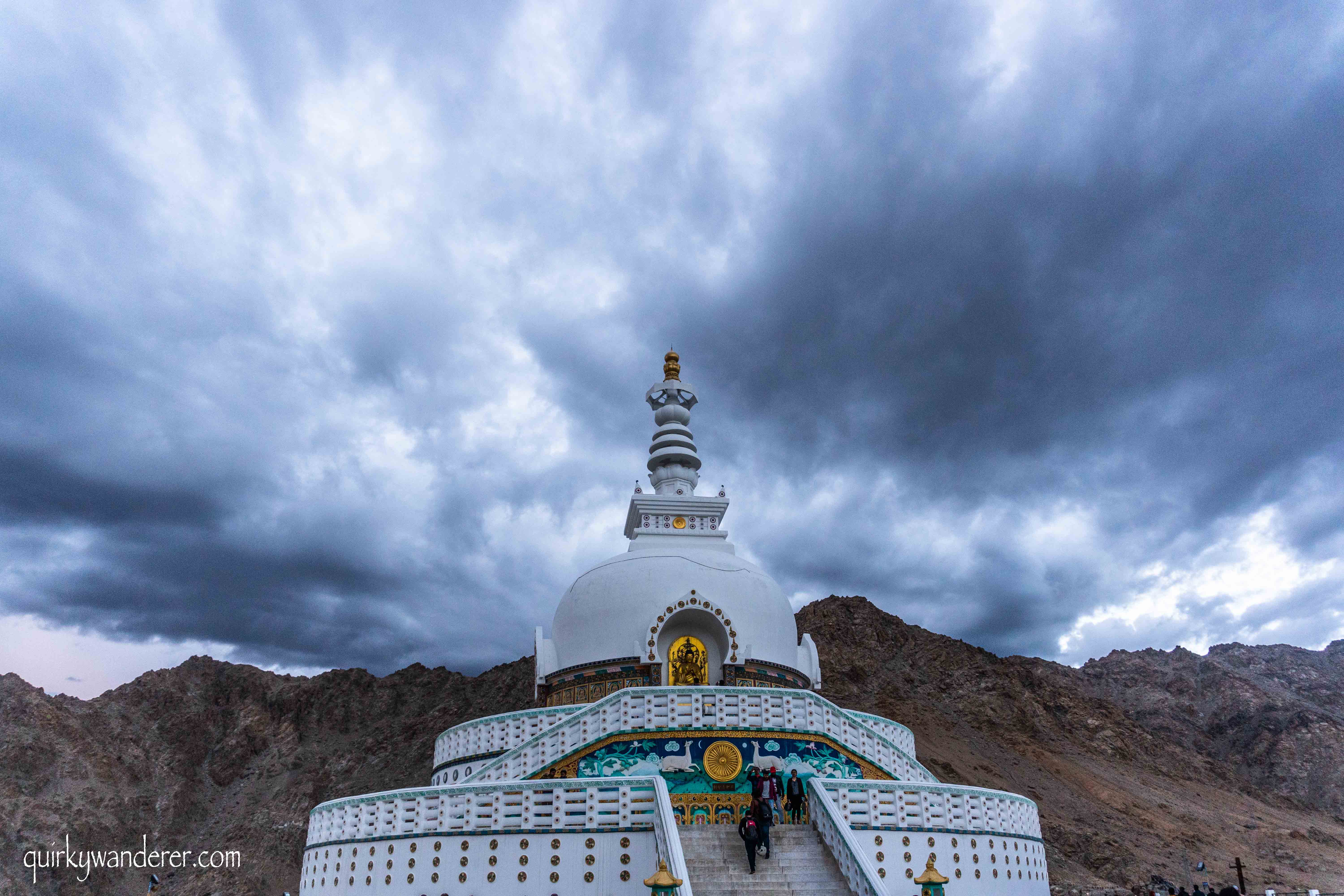 Best places to see panoramic views of Leh