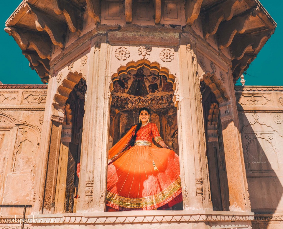 Creative Pre-wedding shoot ideas for the traveling bride